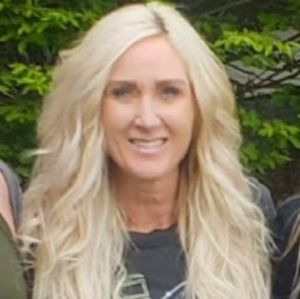 Meet your Posher, April